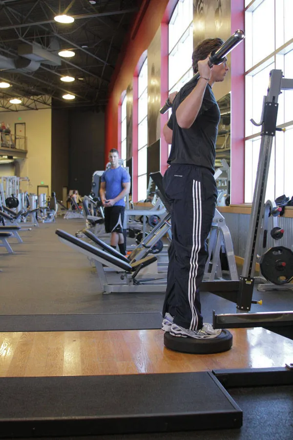 Elevated Back Lunge